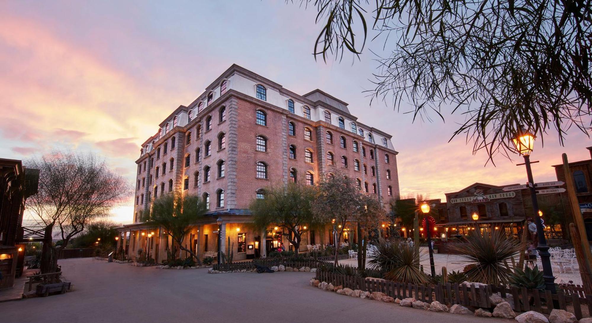 PortAventura Hotel Gold River: Theme Park Access Included Salou Exterior photo